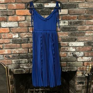 NWT Lulu’s royal blue midi dress